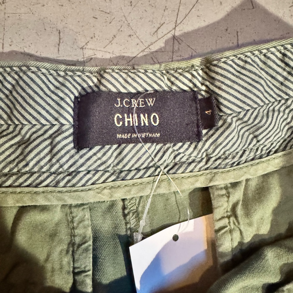 J. Crew Women’s Green Chino shorts